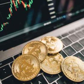MicroStrategy’s New Bitcoin Sale Authorization Puts Altcoin Traders On Edge