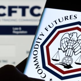 Il presidente della CFTC, Selig, afferma che il regolatore si prepara a mercati ‘24-7, On-Chain’